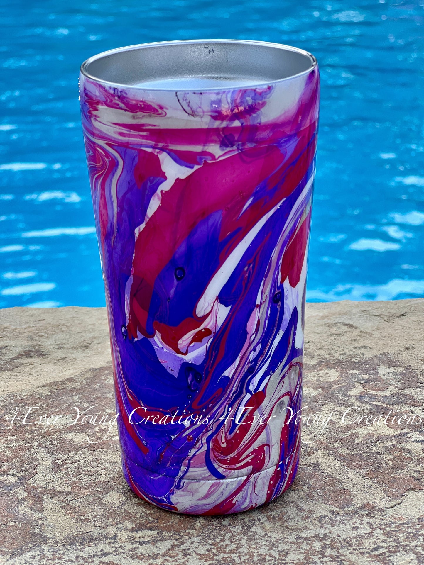 Hydro-dipped swirl tumbler